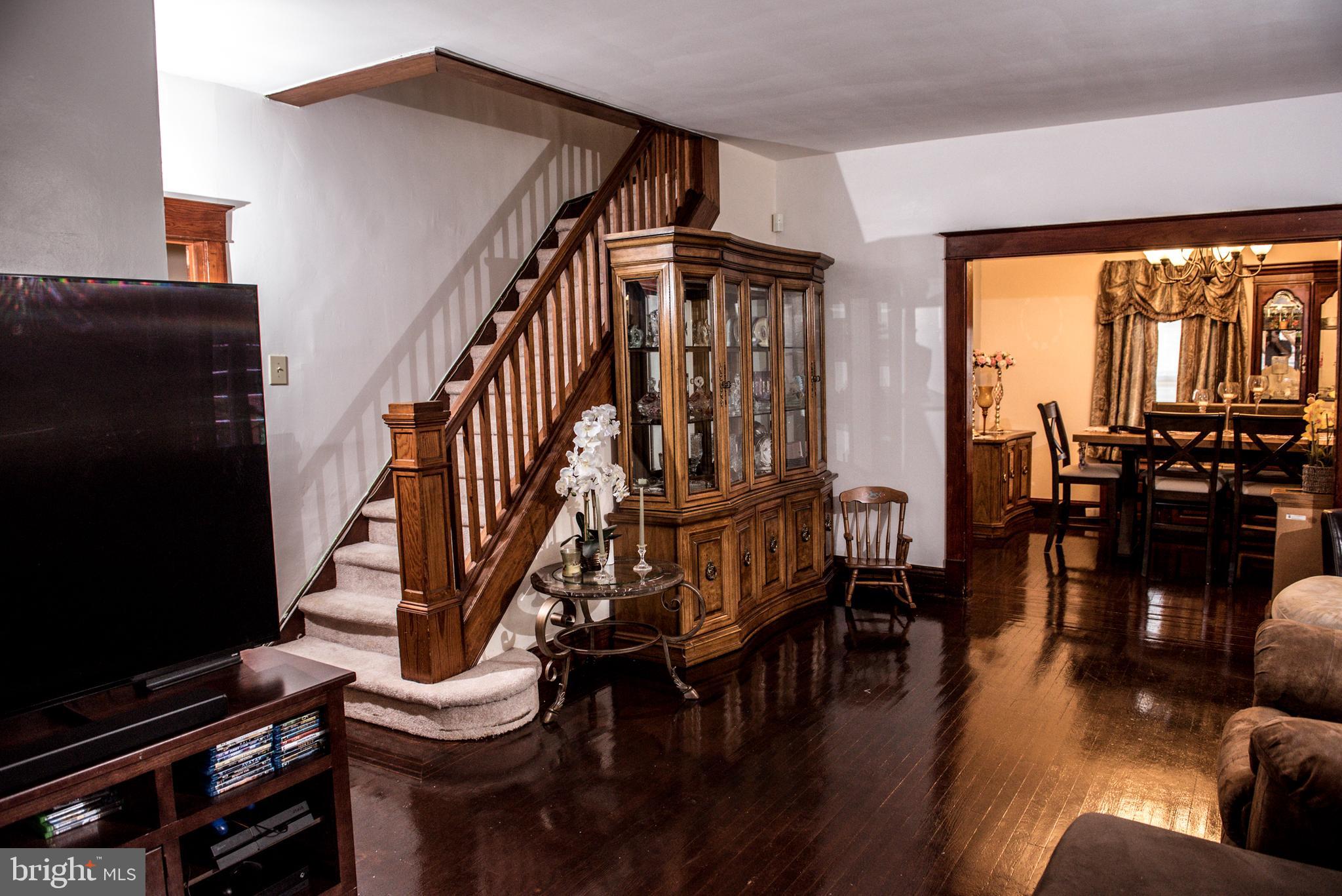 7205 Dungan Road Philadelphia, PA 19111 - Photo 5 of 55