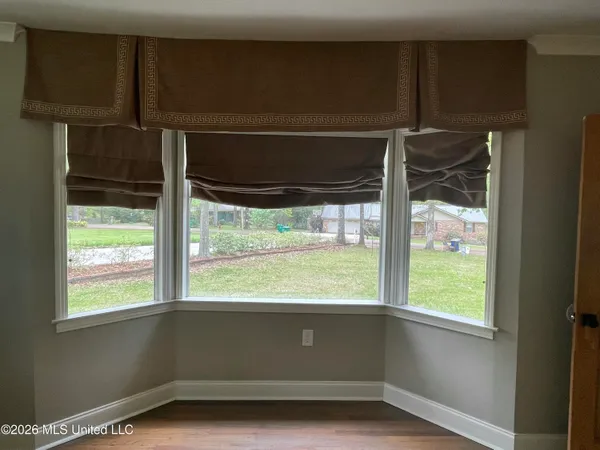 $275,000 | 107 Woodland Hill Drive, Brookhaven, MS 39601