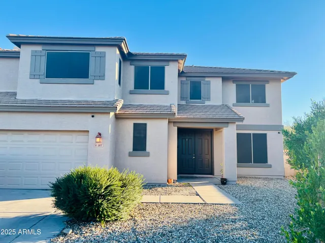 $2,940 | 1807 East Valencia Drive, Phoenix, AZ 85042