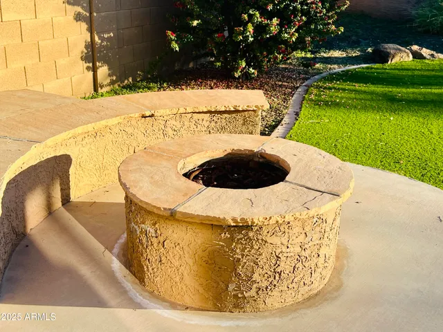 $2,940 | 1807 East Valencia Drive, Phoenix, AZ 85042