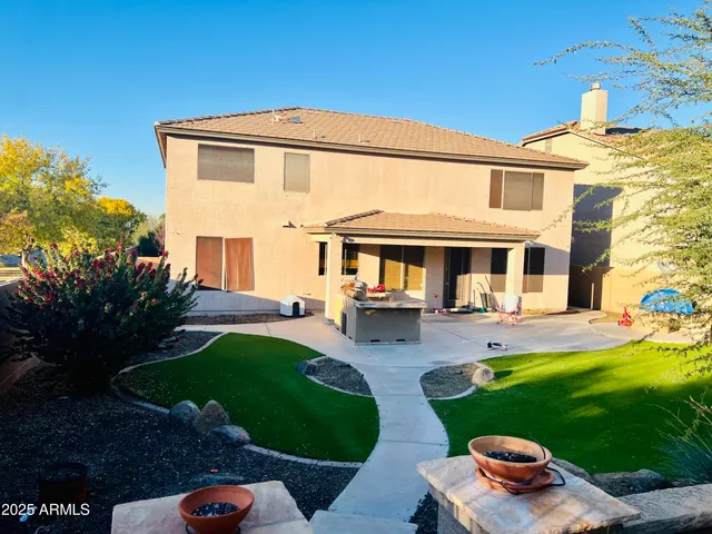 $2,940 | 1807 East Valencia Drive, Phoenix, AZ 85042