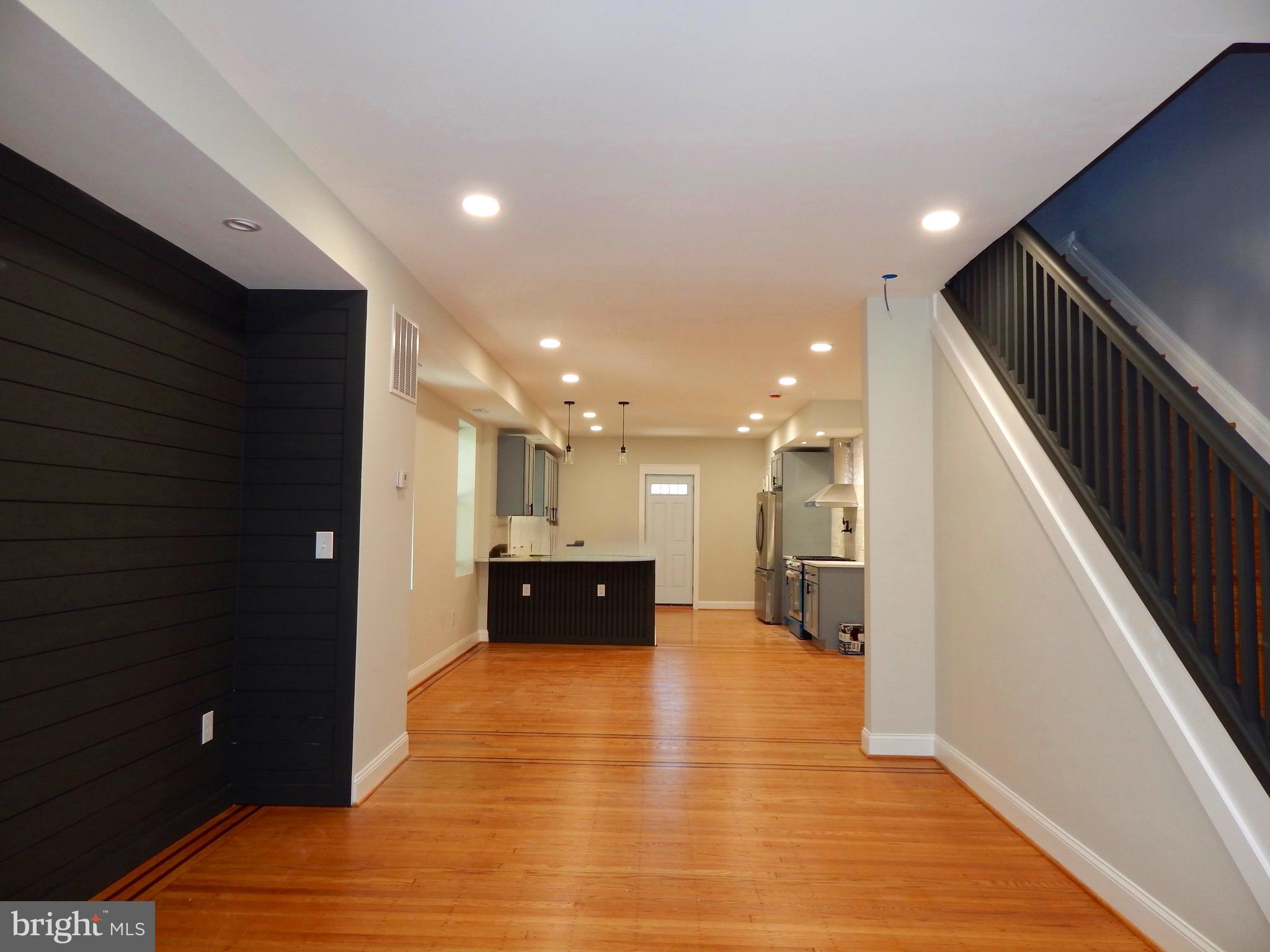 301 Cornwall Street Baltimore, MD 21224 - Photo 4 of 17