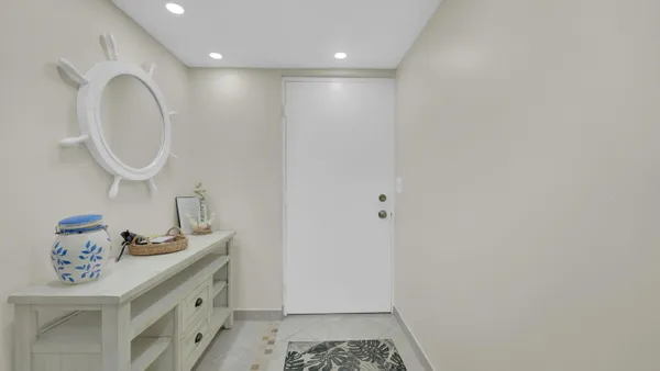 $5,000 | 450 Egret Circle, Unit 9207, Delray Beach, FL 33444