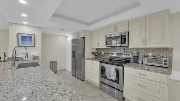 $5,000 | 450 Egret Circle, Unit 9207, Delray Beach, FL 33444