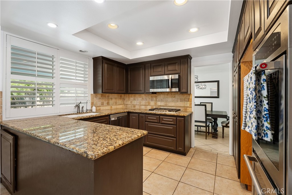 1831 Ravencrest Drive Brea, CA 92821 - Photo 5 of 20