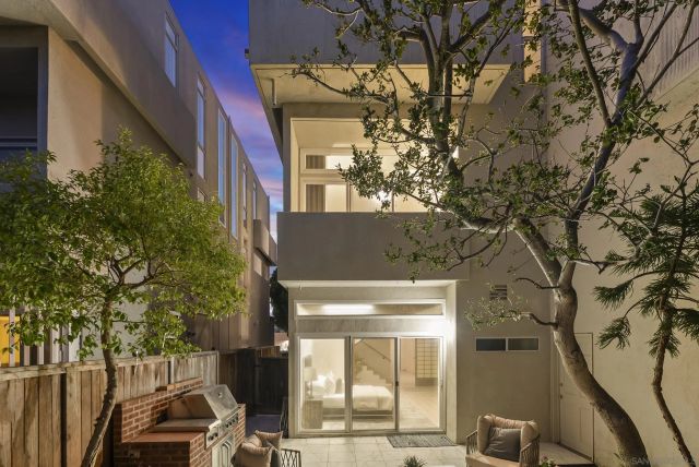 $2,150,000 | 1229 Roslyn Lane, La Jolla, CA 92037