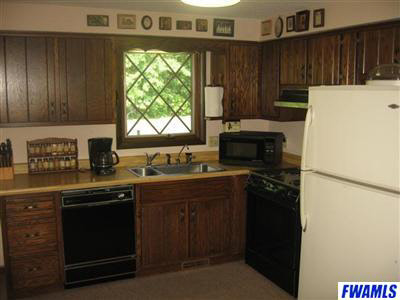 10615 Hickory Tree Road Fort Wayne, IN 46845 - Photo 9 of 22