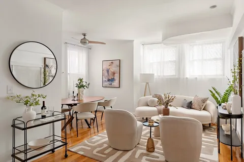 $599,000 | 274 Clarendon Street, Unit 10, Boston, MA 02116