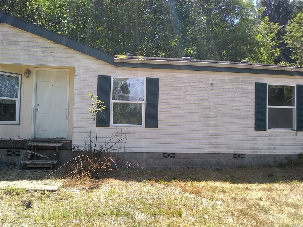 1981 West Little Egypt Road Shelton, WA 98584 - Photo 2 of 21