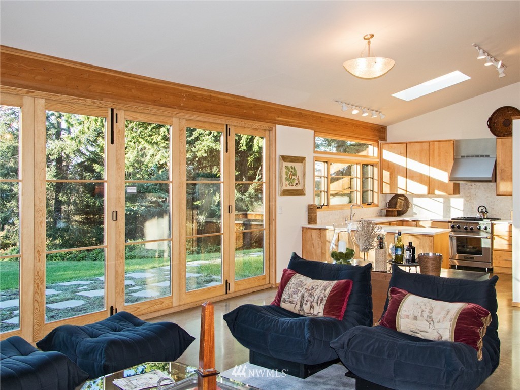125 McCurdy Point Road Port Townsend, WA 98368 - Photo 8 of 25 Gallery Image 8