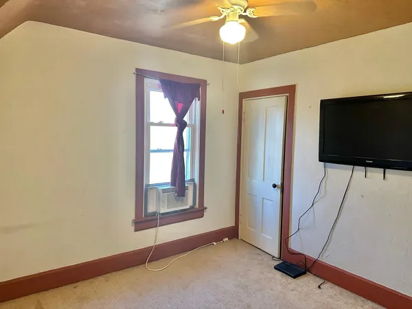 $89,499 | 821 Madison Avenue, Albert Lea, MN 56007