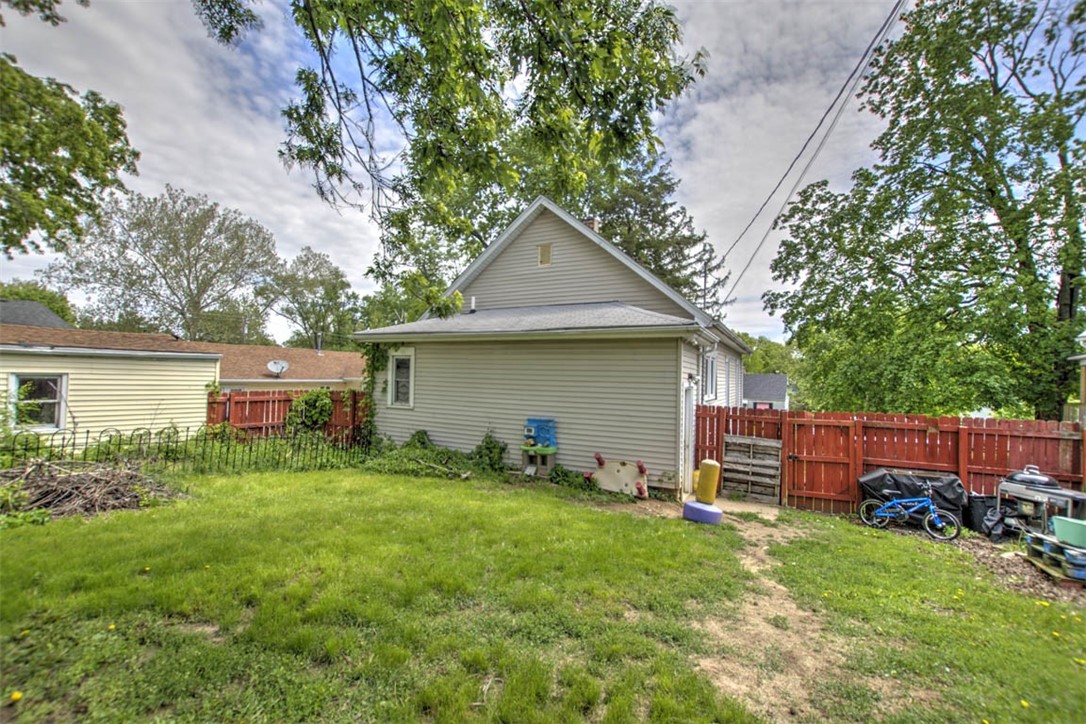 525 South 22nd Place Decatur, IL 62521 - Photo 15 of 19