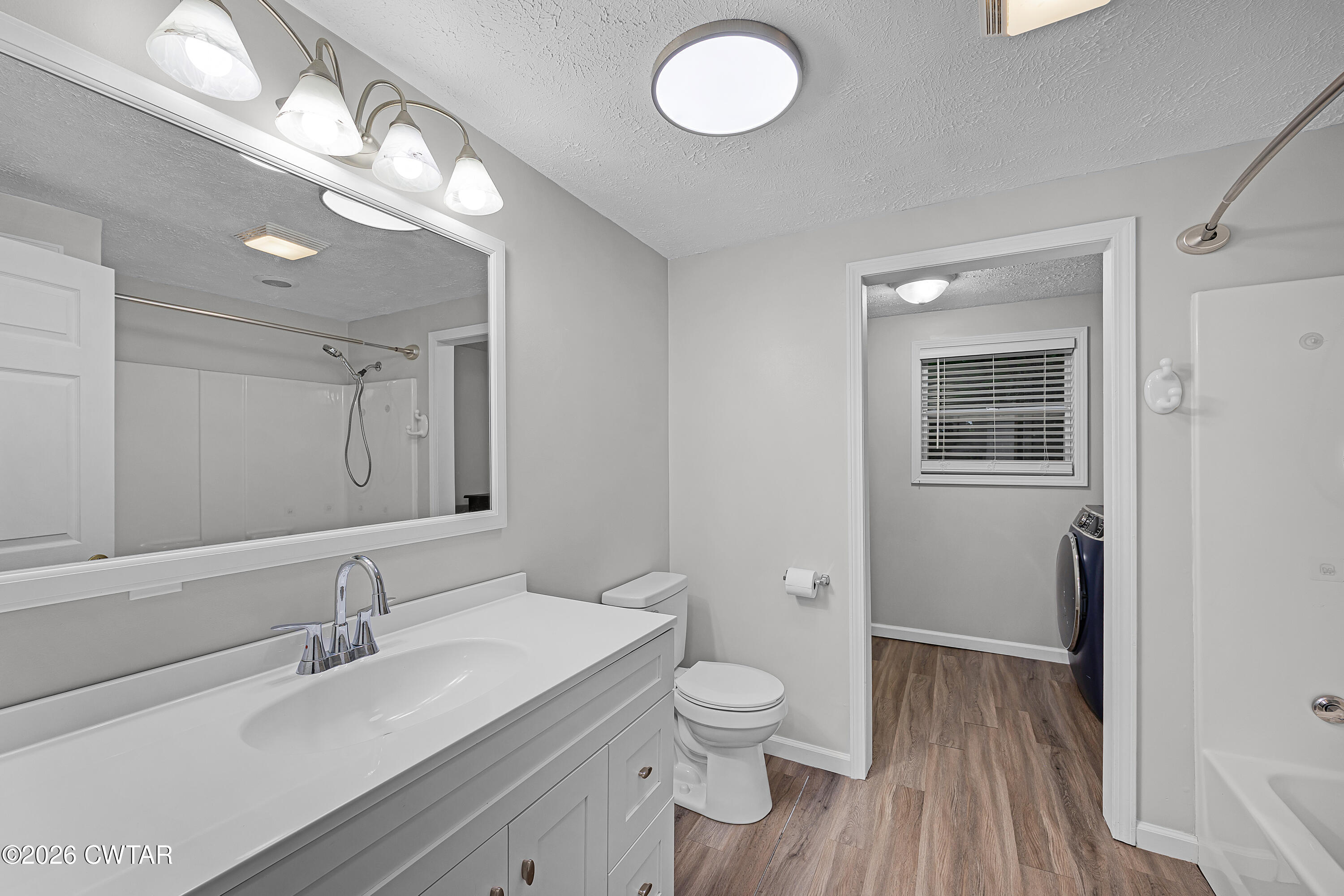 185 Henderson Road Jackson, TN 38305 - Photo 13 of 20 Bath