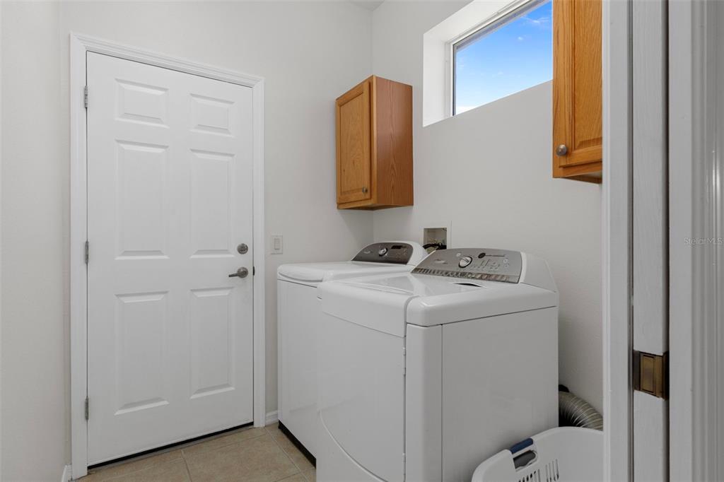 1031 West Diamond Shore Loop, Unit 5 Hernando, FL 34442 - Photo 38 of 69 a bathroom with a sink and a mirror