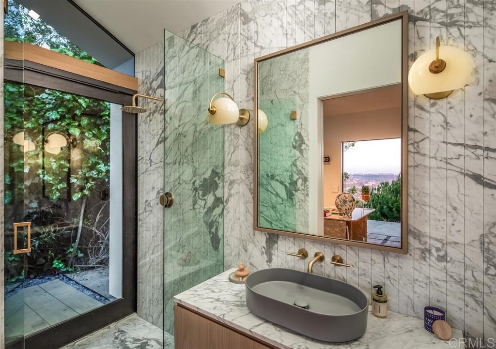 2314 Rue Adriane La Jolla, CA 92037 - Photo 14 of 22 Gallery Image 14