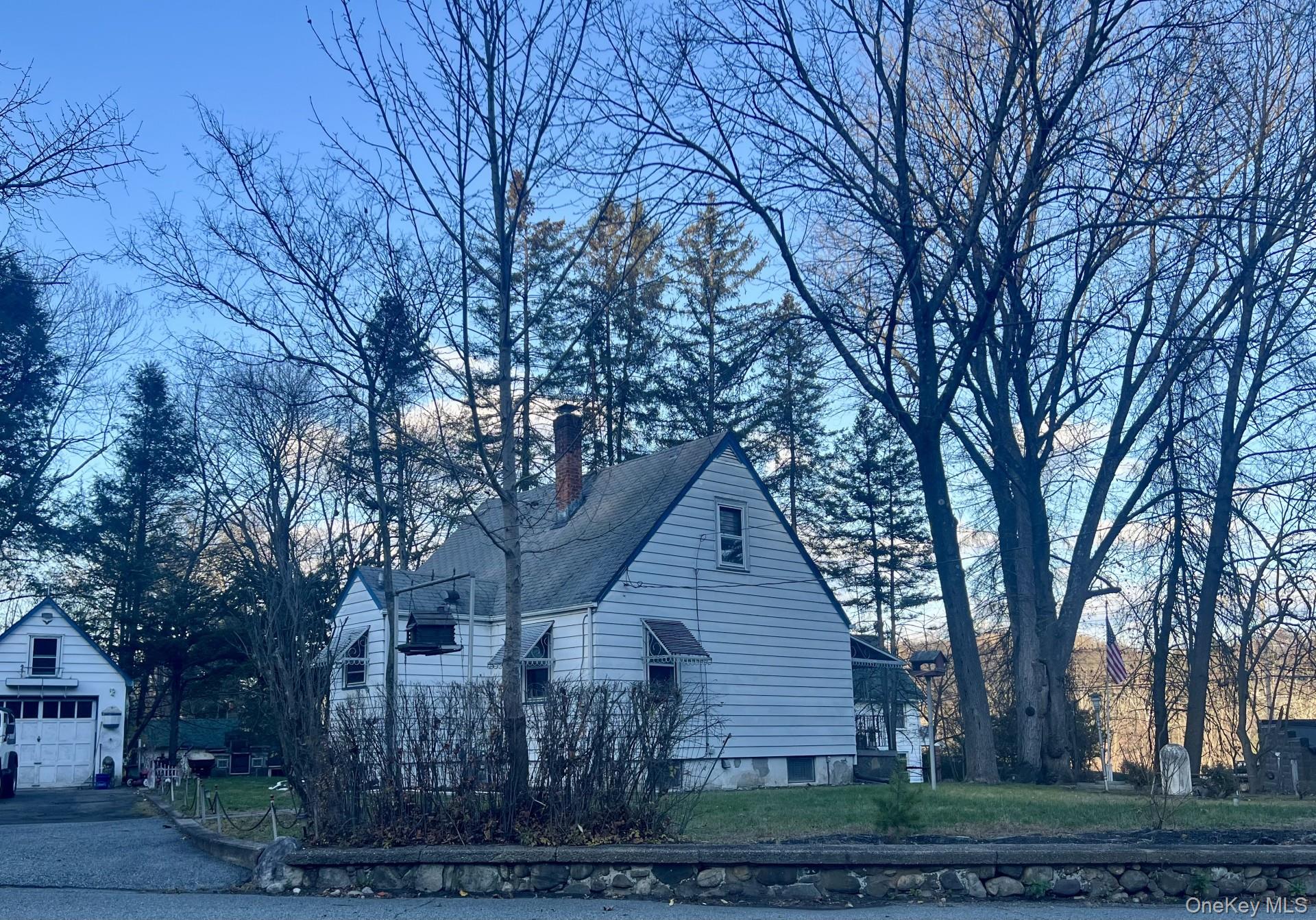 6 A Post Road Sloatsburg, NY 10974 - Photo 3 of 13 View of home's exterior