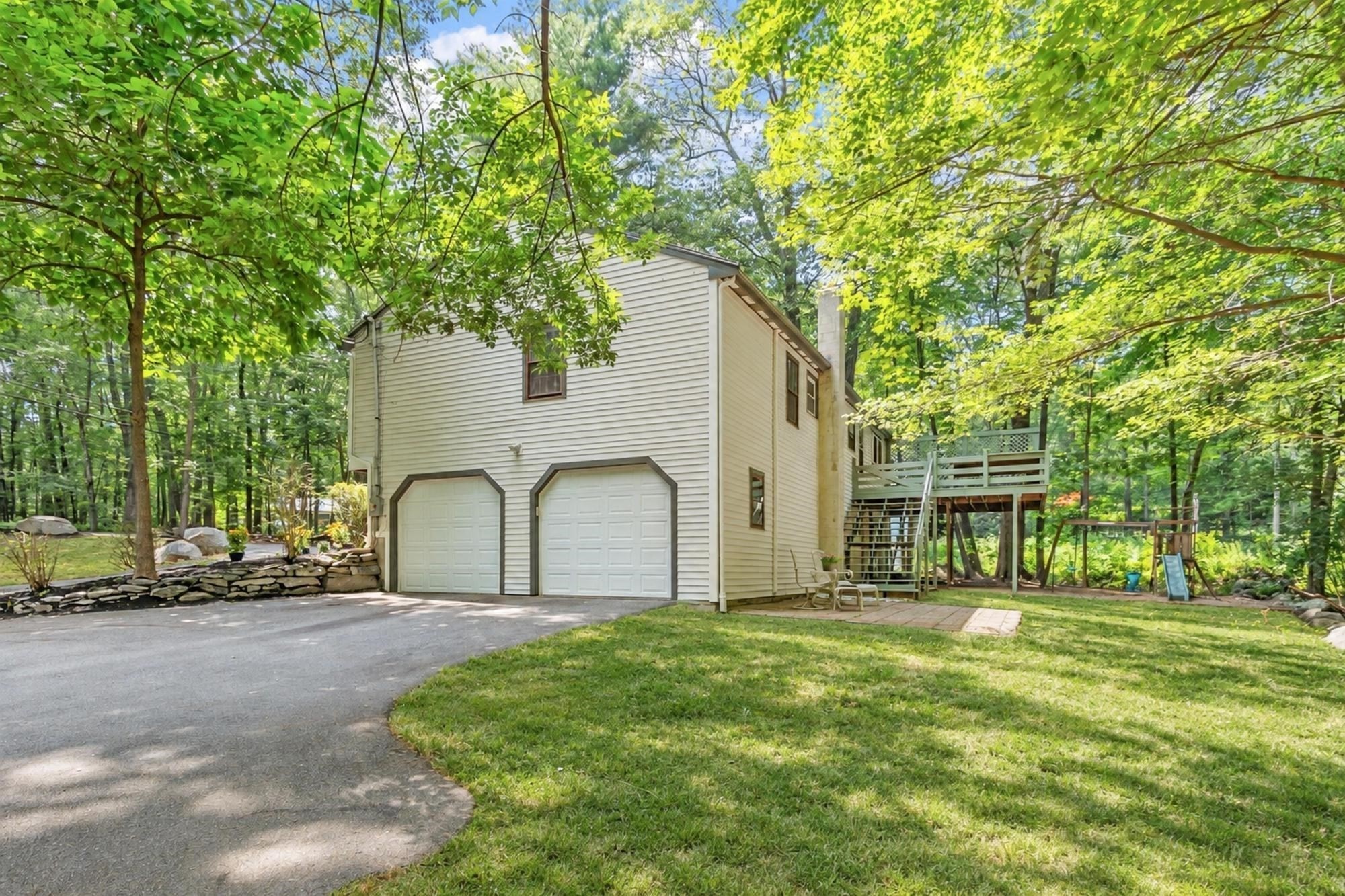 103 Hayward Road Acton, MA 01720 - Photo 3 of 31 Gallery Image 3