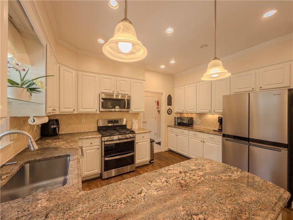 4284 Cedar Bluff Way Southwest Lilburn, GA 30047 - Photo 26 of 62