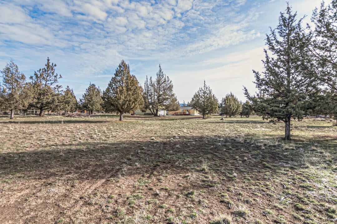 14806 Southwest Maverick Road Terrebonne, OR 97760 - Photo 28 of 35 Maverick Rd SW 14806 Web (10 of 35)