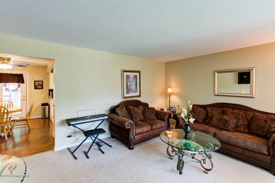 1037 Franelm Road Louisville, KY 40214 - Photo 5 of 27 1037 Franelm Rd-5