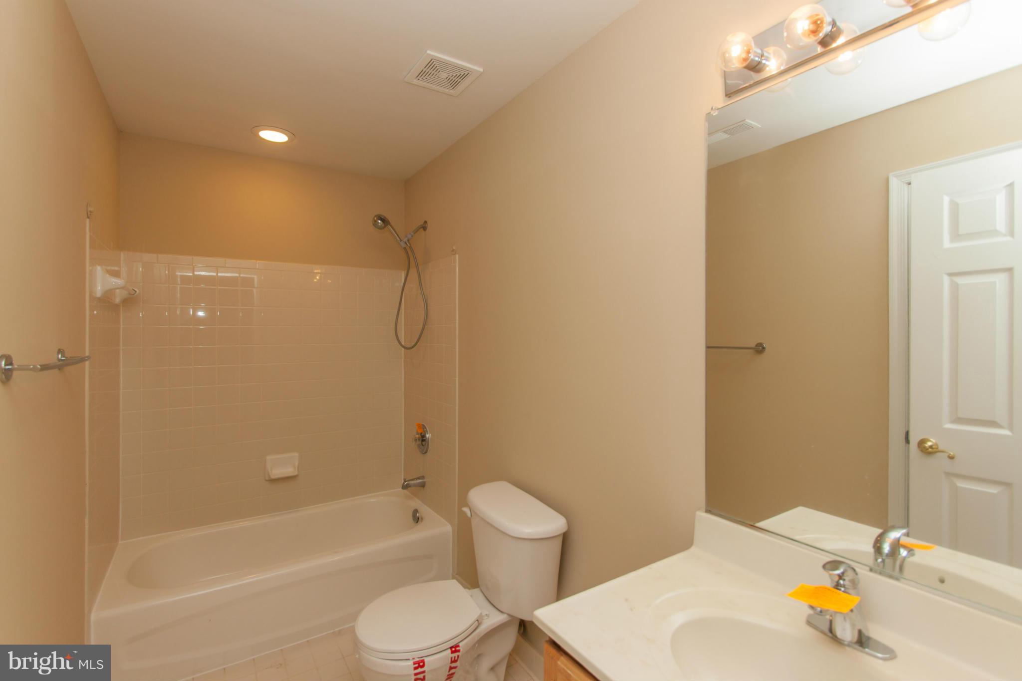 11200 Henderson Road Fairfax Station, VA 22039 - Photo 21 of 24 Bath