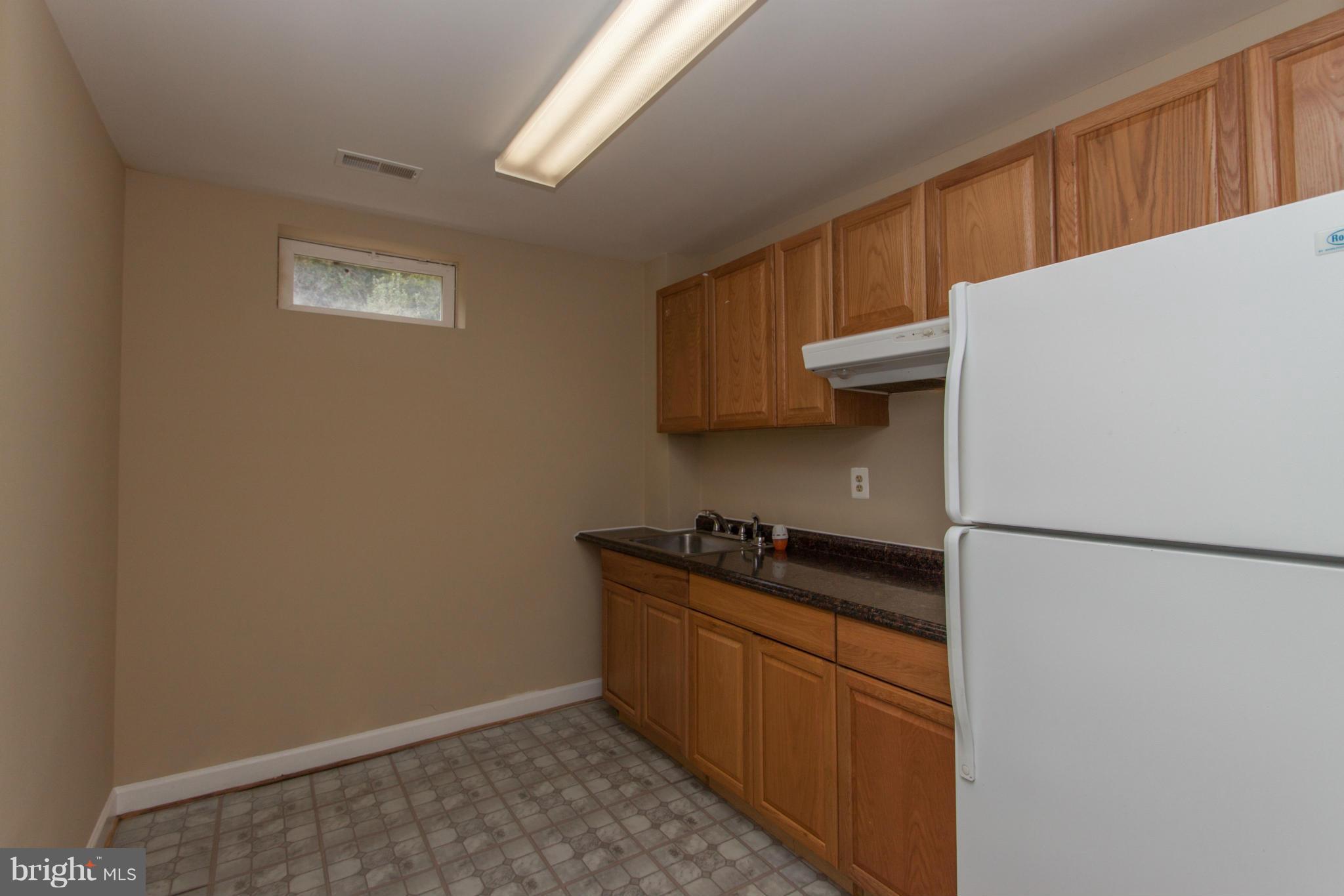 11200 Henderson Road Fairfax Station, VA 22039 - Photo 22 of 24 Kitchen