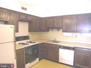 8922 Krewstown Road, Unit 107 Philadelphia, PA 19115 - Photo 4 of 6 Gallery Image 4