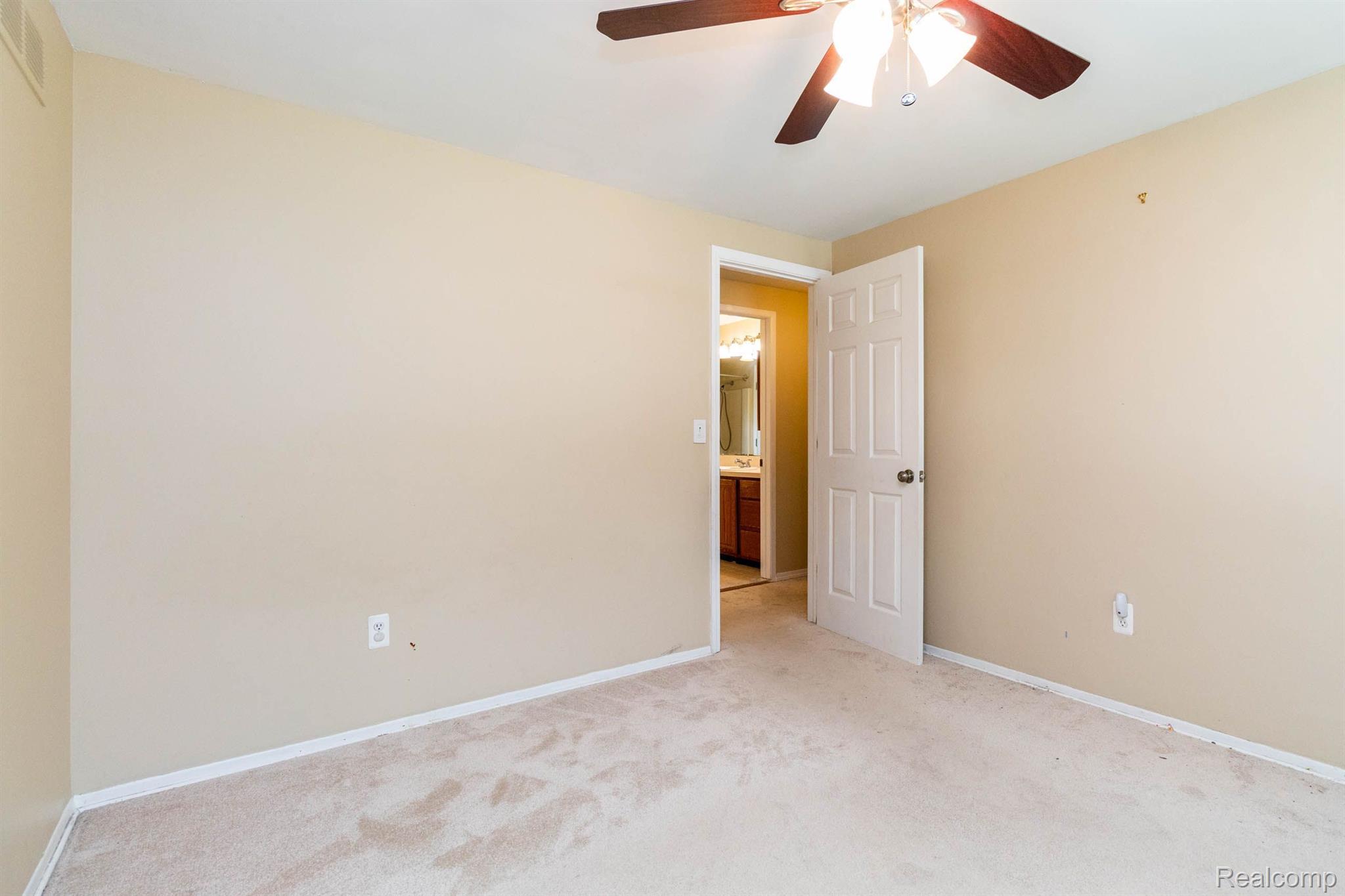 680 Glenwyth Road Brighton, MI 48116 - Photo 14 of 22 Gallery Image 14