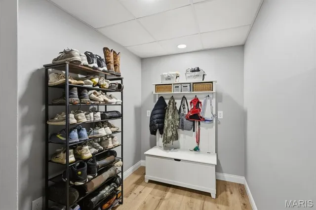 $725,000 | 9 North Trail Drive, Eureka, MO 63025