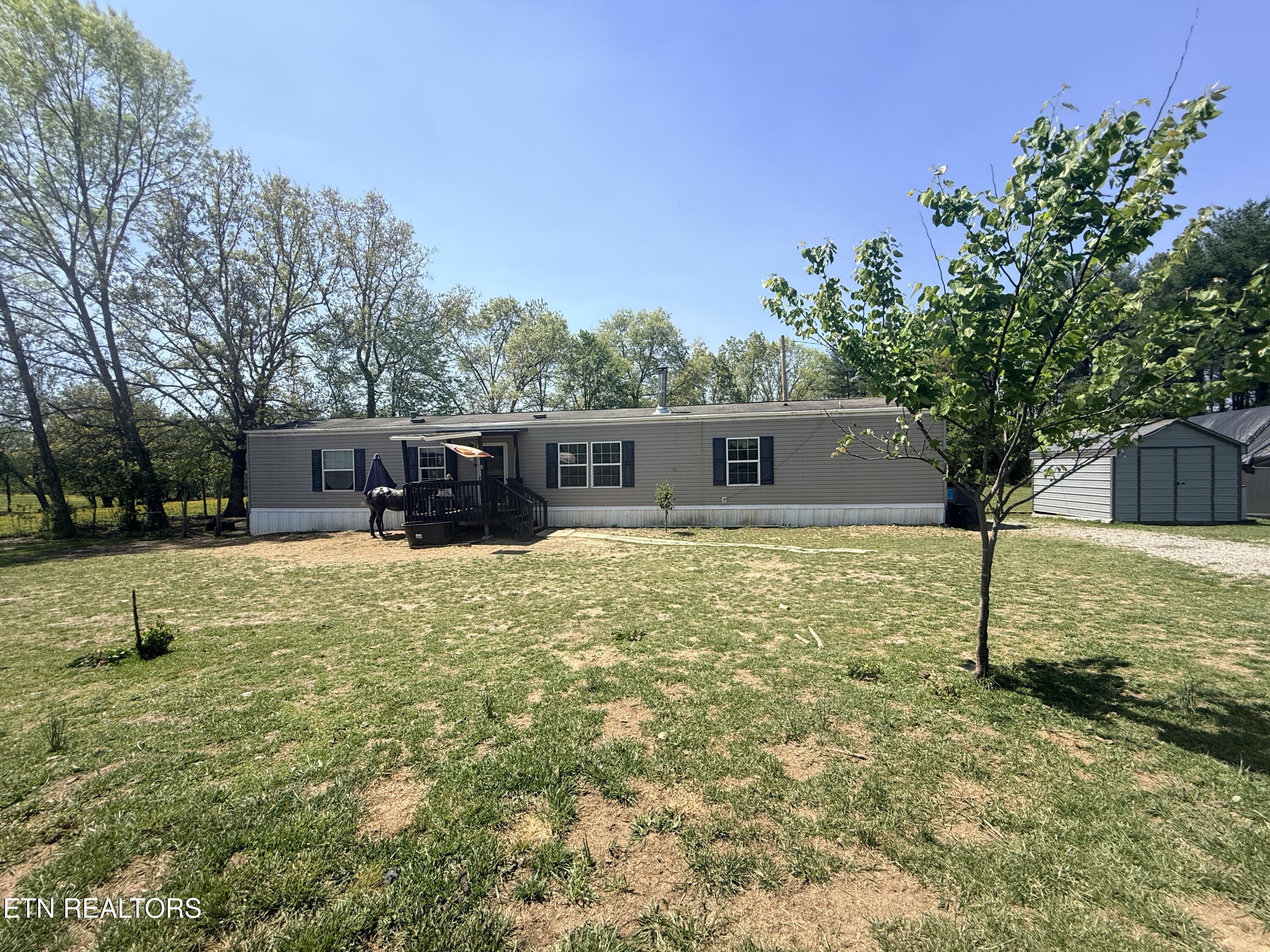 174 Claude Howard Road Deer Lodge, TN 37726 - Photo 33 of 44 IMG_3859