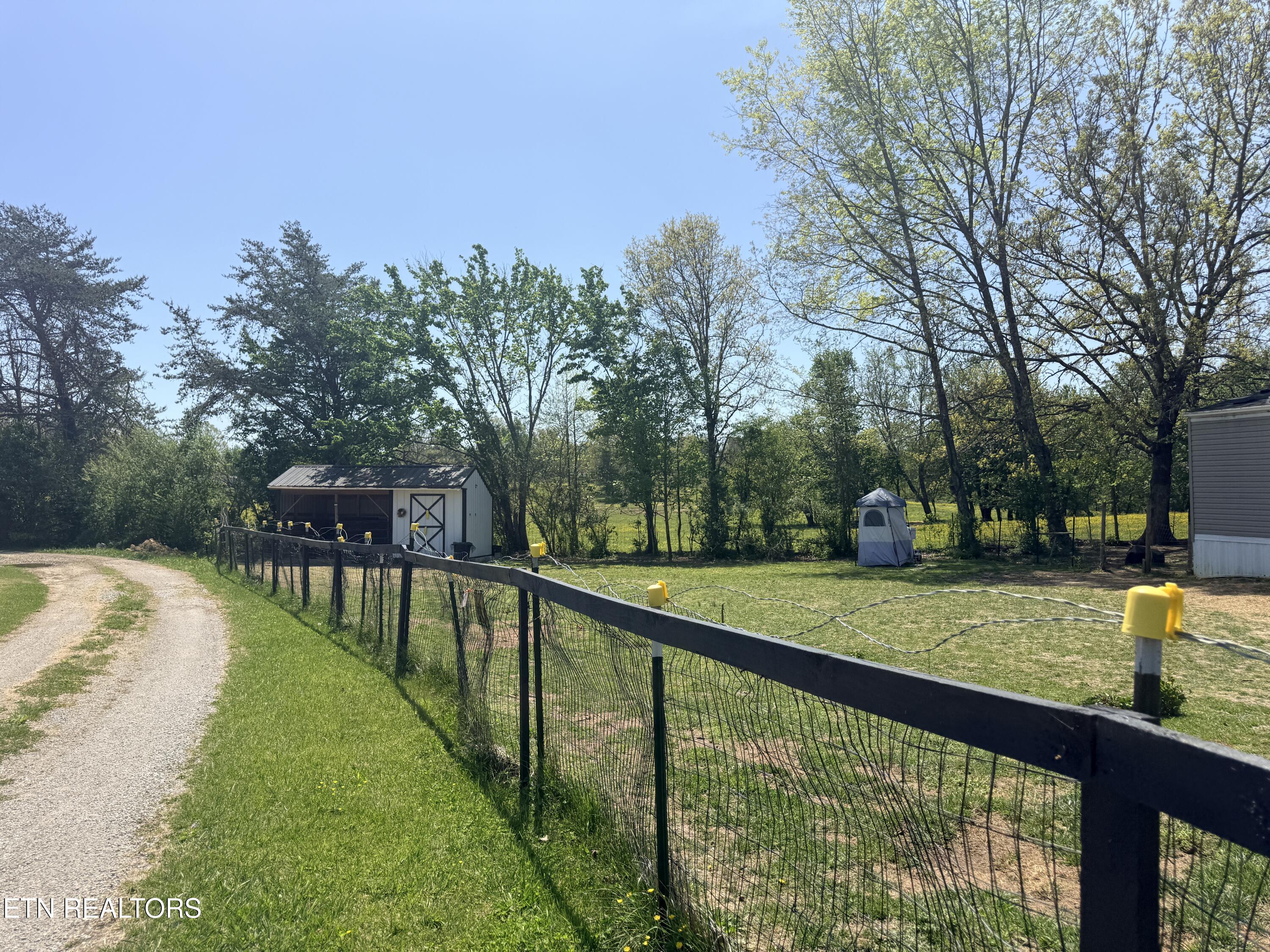 174 Claude Howard Road Deer Lodge, TN 37726 - Photo 5 of 44 IMG_3833