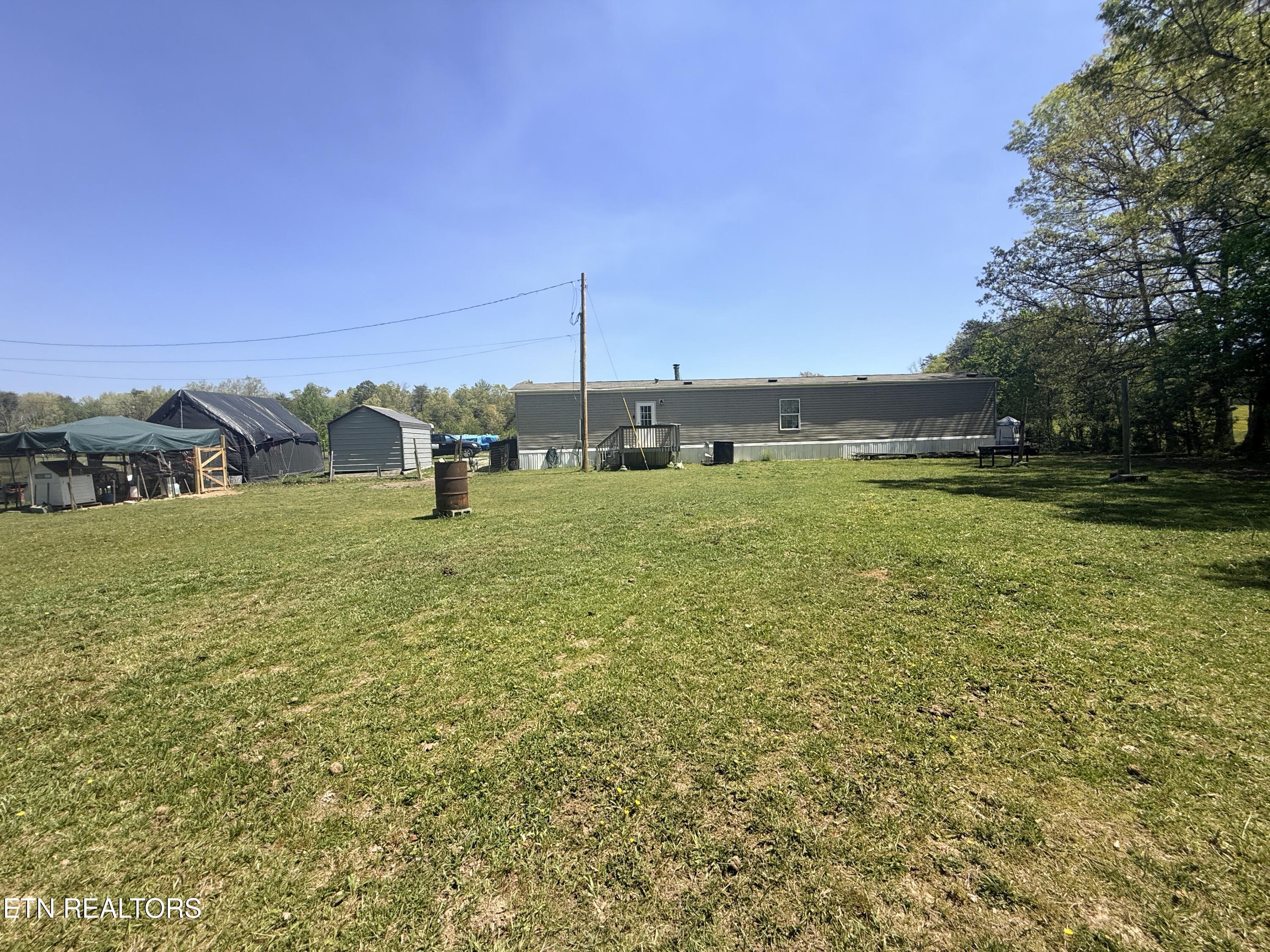 174 Claude Howard Road Deer Lodge, TN 37726 - Photo 9 of 44 IMG_3847