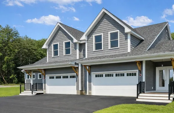$1,075,000 | 18 Kasnet Drive, Rye, NH 03870