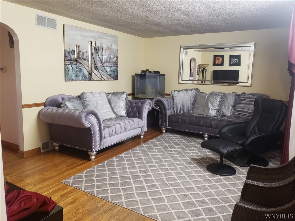 701 Mapleview Road Cheektowaga, NY 14225 - Photo 2 of 6