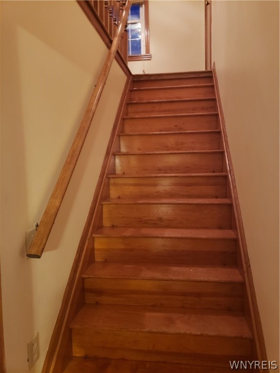 701 Mapleview Road Cheektowaga, NY 14225 - Photo 5 of 6