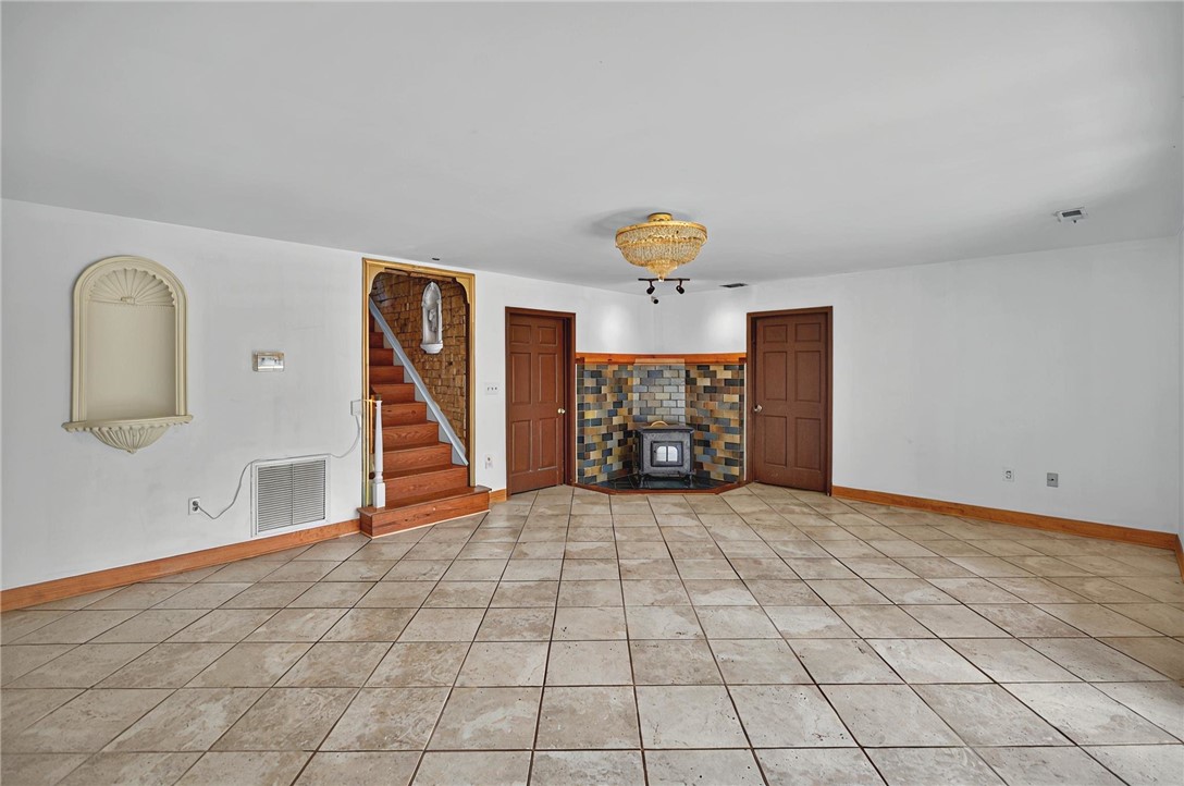155 Cherokee Trail Easley, SC 29640 - Photo 27 of 47 Basement Living Room/Bonus