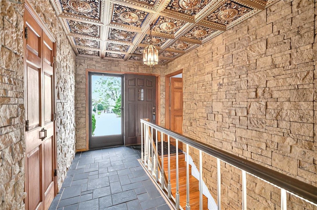 155 Cherokee Trail Easley, SC 29640 - Photo 9 of 47 Entrance