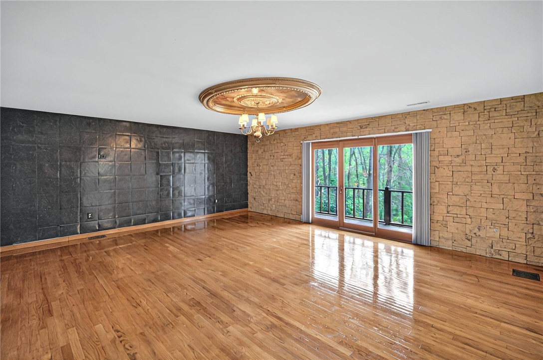 155 Cherokee Trail Easley, SC 29640 - Photo 10 of 47 Living Room