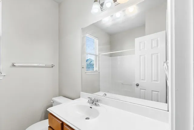 $1,675 | 236 Caddis Cove, Kyle, TX 78640