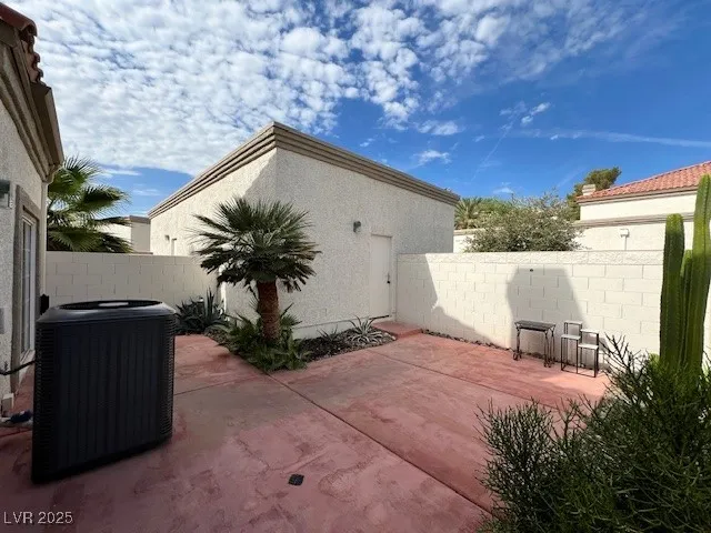 $1,900 | 380 Seine Way, Henderson, NV 89014