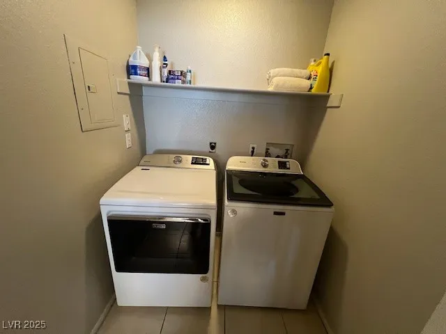 $1,900 | 380 Seine Way, Henderson, NV 89014