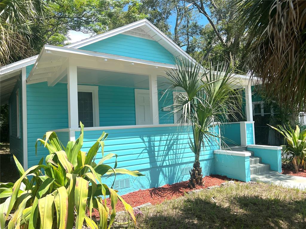 1908 35th Street South St. Petersburg, FL 33711 - Photo 2 of 21