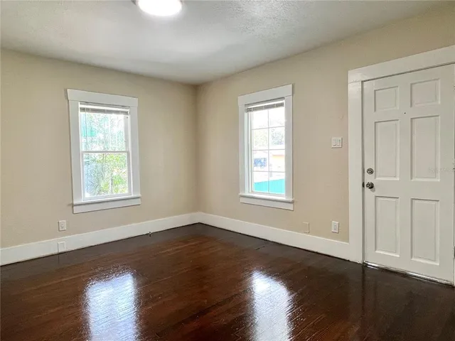 $1,695 | 1908 35th Street South, St. Petersburg, FL 33711