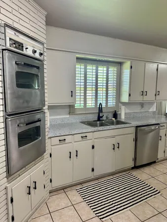 $1,825 | 2823 54th Street, Lubbock, TX 79413
