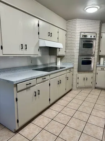 $1,825 | 2823 54th Street, Lubbock, TX 79413