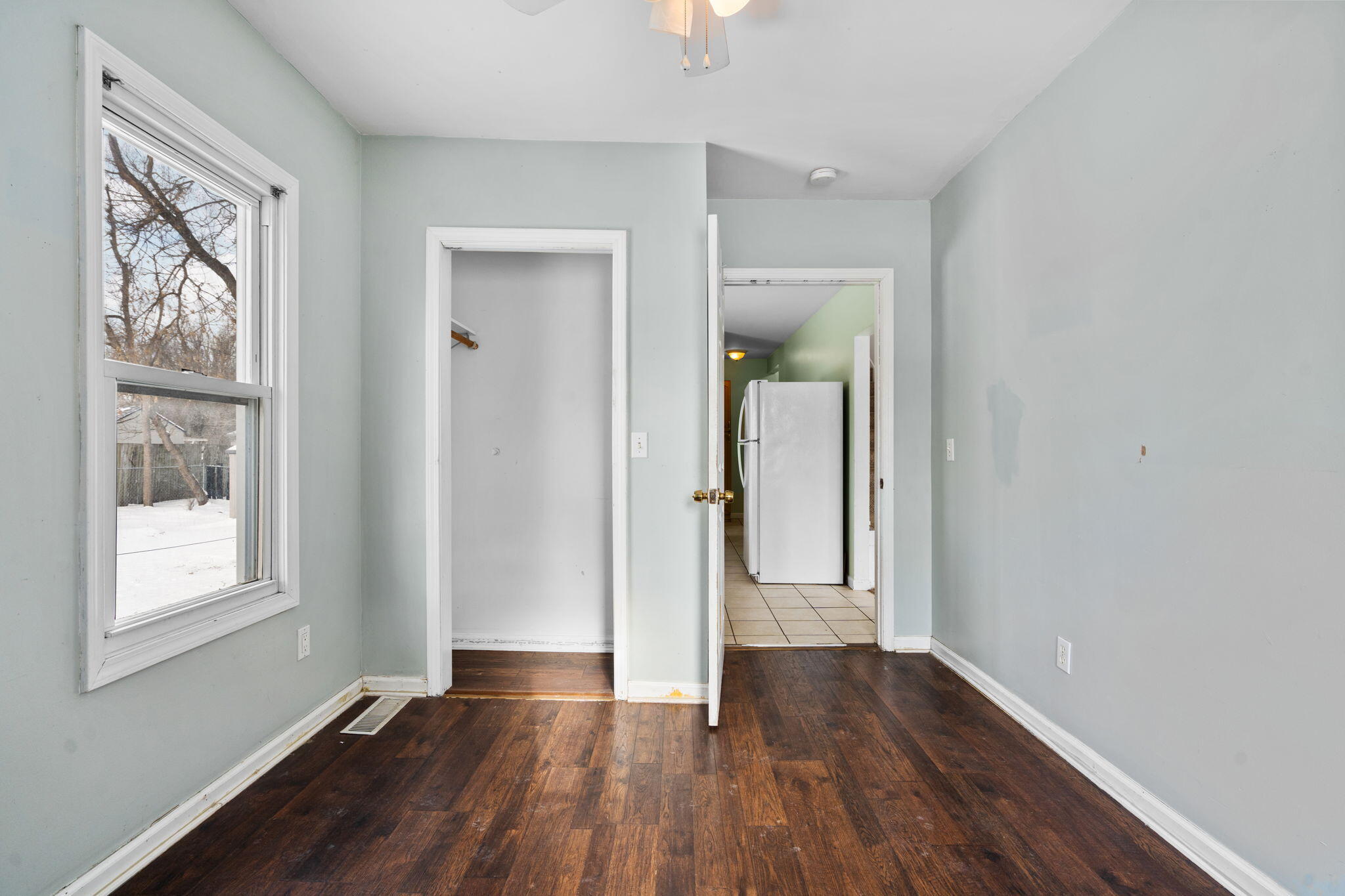 2193 Holmes Road Ypsilanti, MI 48198 - Photo 13 of 46 Mainfloor bedroom 2
