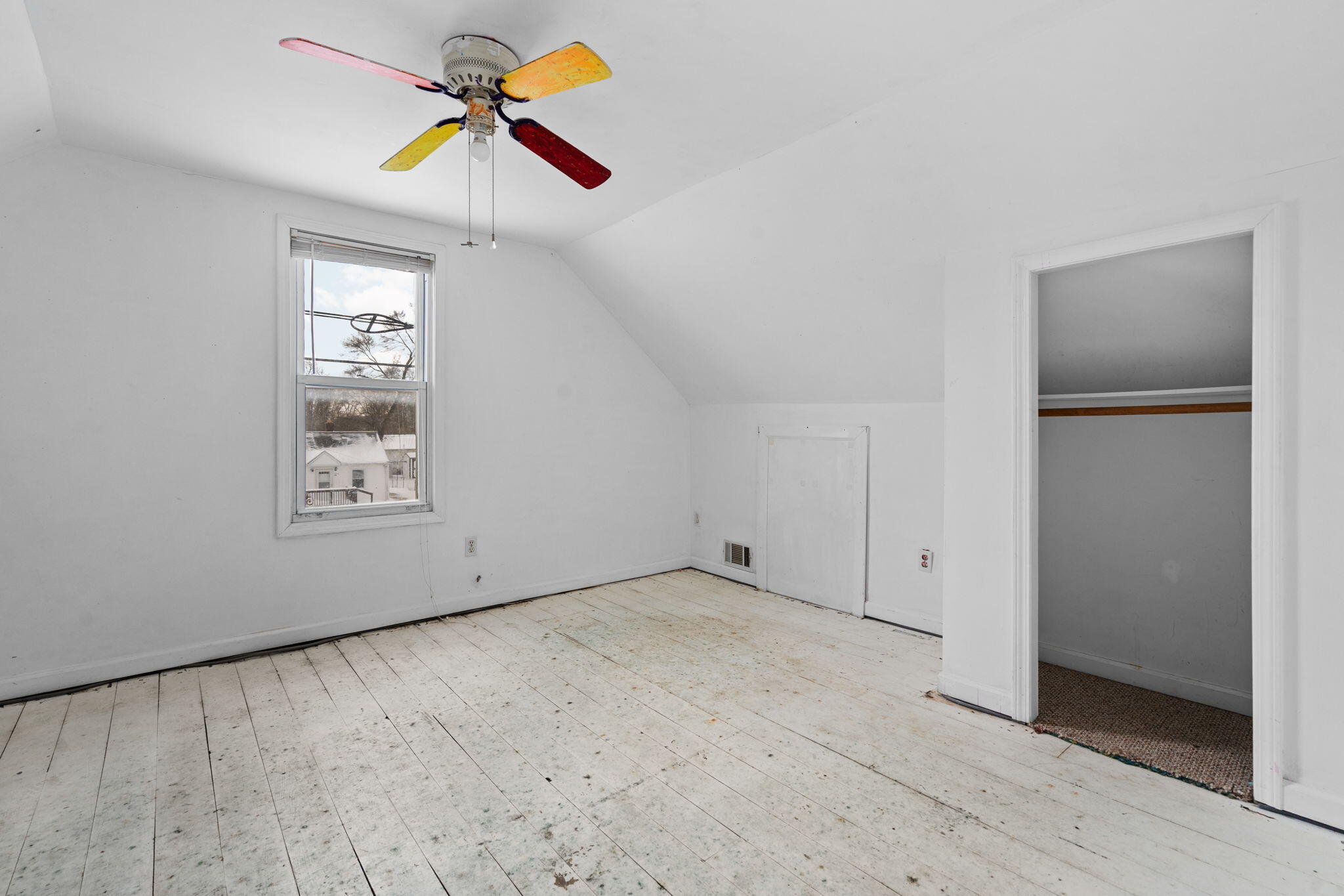2193 Holmes Road Ypsilanti, MI 48198 - Photo 22 of 46 Upper bedroom 3