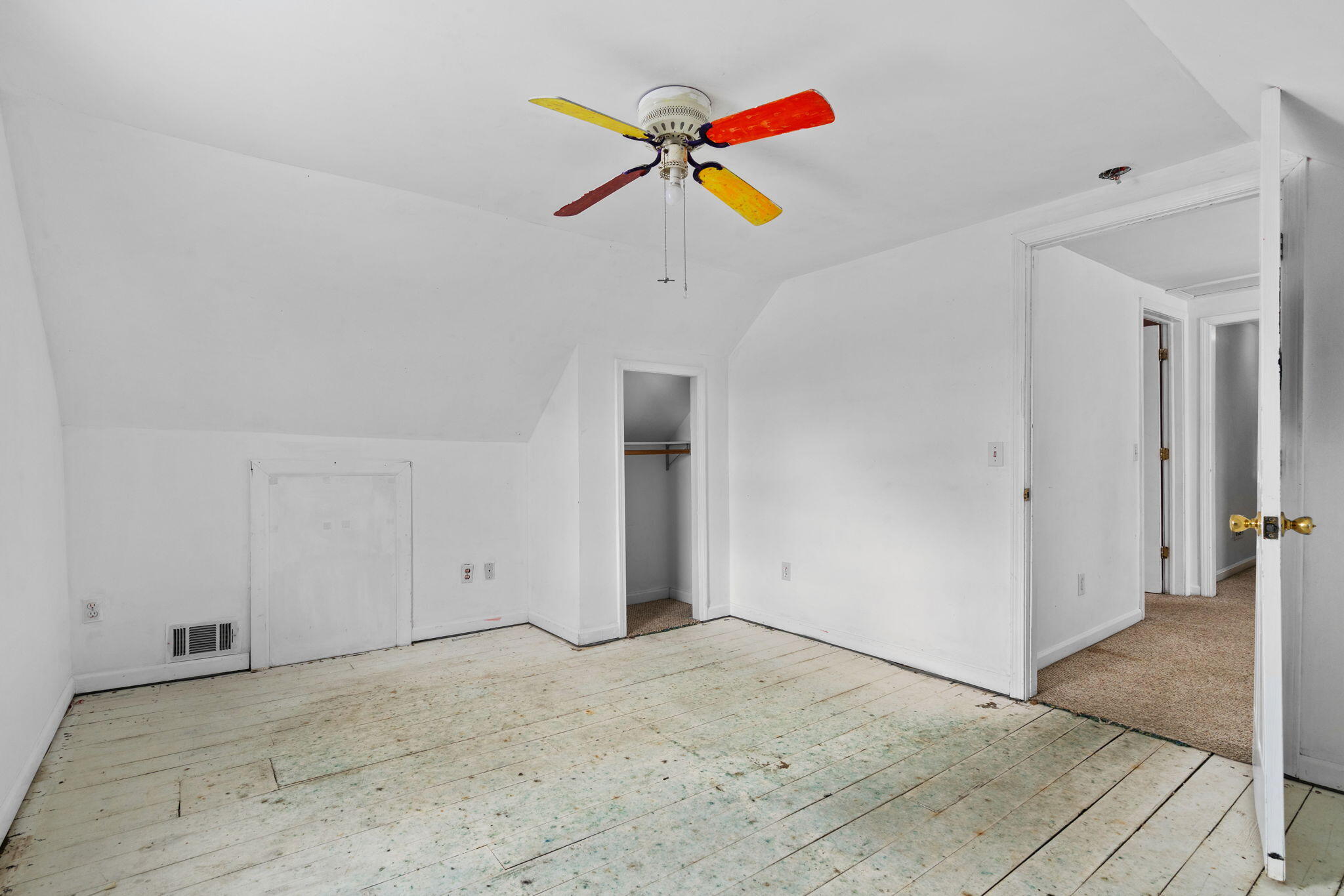 2193 Holmes Road Ypsilanti, MI 48198 - Photo 23 of 46 Upper bedroom 3