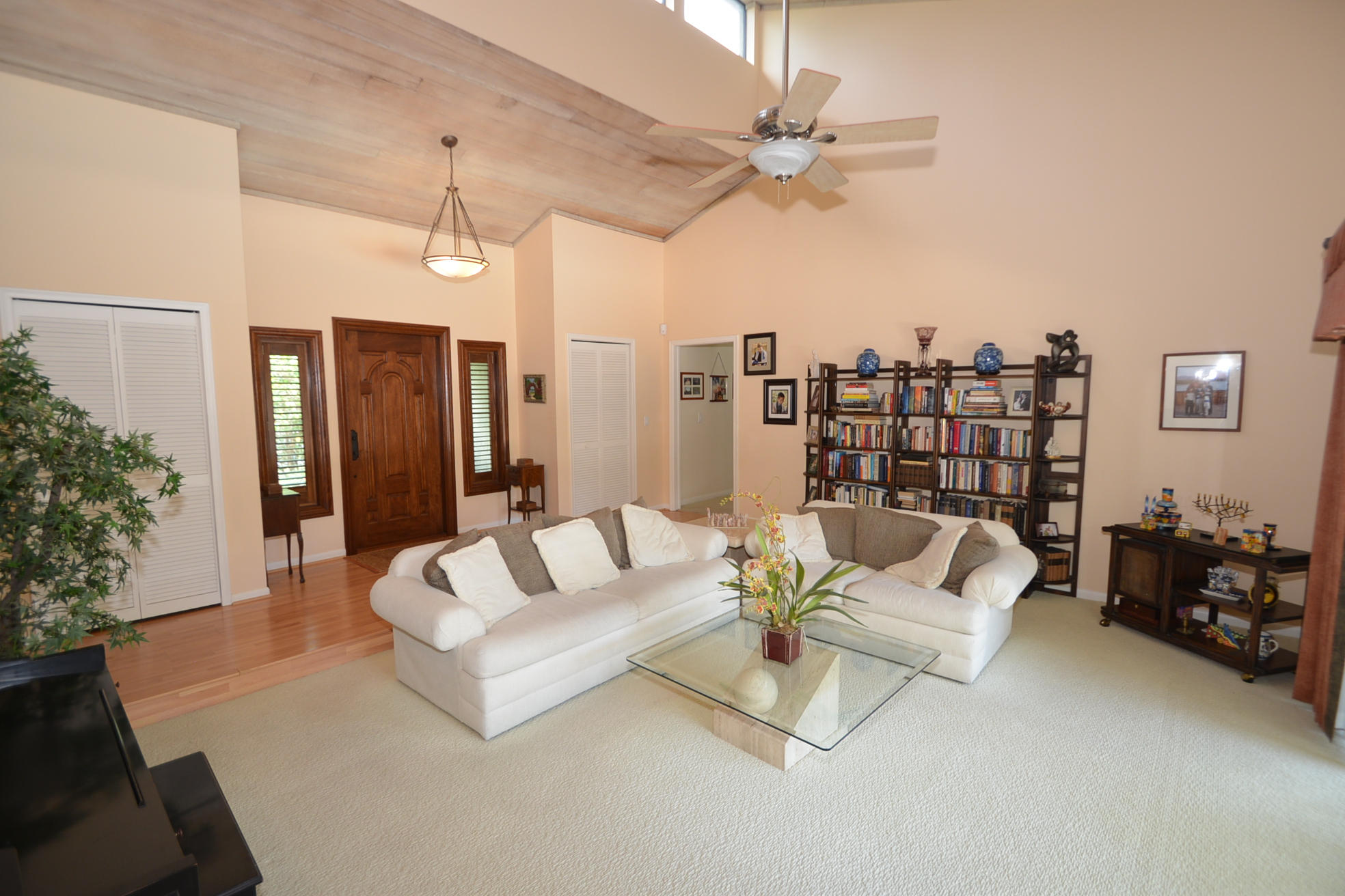 2407 Northwest 40th Circle Boca Raton, FL 33431 - Photo 3 of 27 Living Room