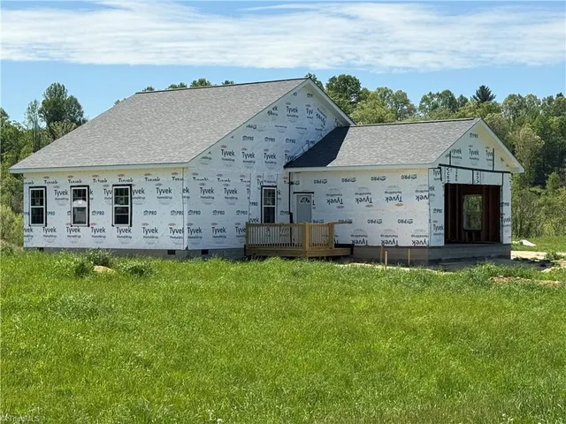 $339,900 | 33 River Chase Drive, Traphill, NC 28685